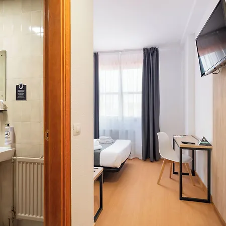 Hotel Alda Puerto Seco 2*