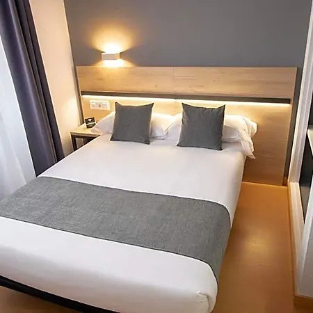 Alda Puerto Seco Hotel Burgo