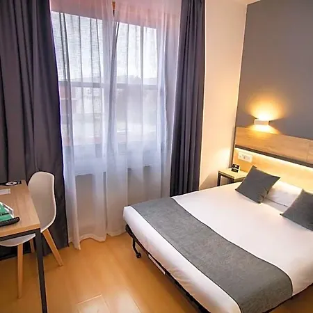 Alda Puerto Seco Hotel 2*