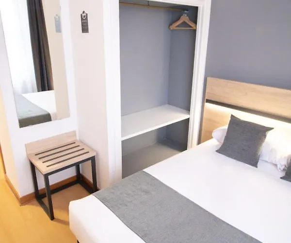 호텔 Alda Puerto Seco 2*