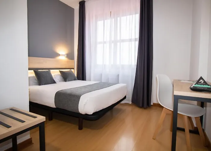 호텔 Alda Puerto Seco 2*